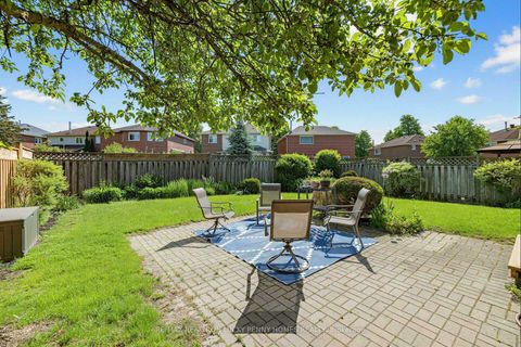 Photo 26 at 19 Norwich Drive, Raymerville, Markham