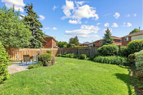 Photo 27 at 19 Norwich Drive, Raymerville, Markham