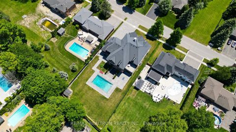 Photo 6 at 76 Burton Grove, King City, King