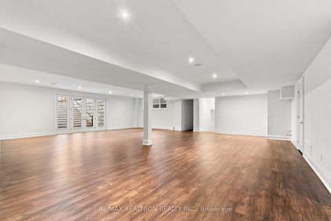 Photo 41 at 76 Burton Grove, King City, King