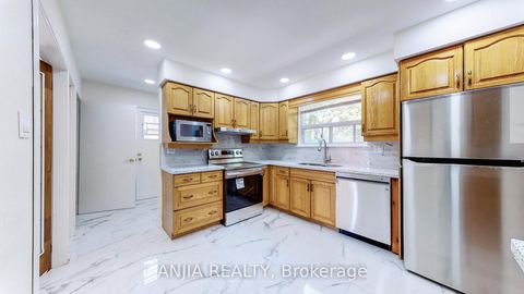 Photo 9 at 14 Cherrystone Drive, Hillcrest Village, Toronto
