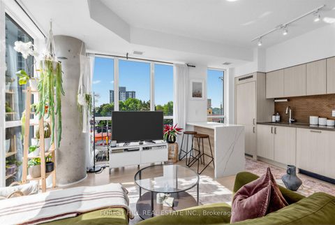 Photo 1 at 326 - 501 St Clair Avenue W, Casa Loma, Toronto