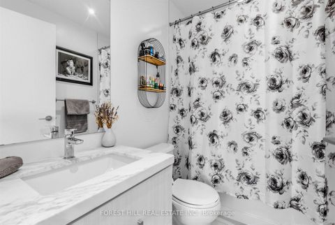 Photo 13 at 326 - 501 St Clair Avenue W, Casa Loma, Toronto