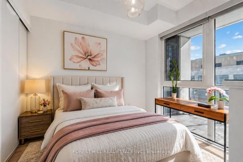 Photo 14 at 326 - 501 St Clair Avenue W, Casa Loma, Toronto
