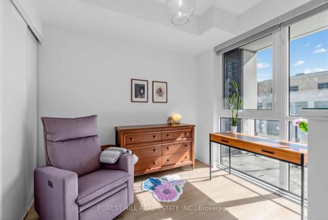 Photo 15 at 326 - 501 St Clair Avenue W, Casa Loma, Toronto