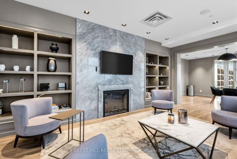 Photo 22 at 326 - 501 St Clair Avenue W, Casa Loma, Toronto
