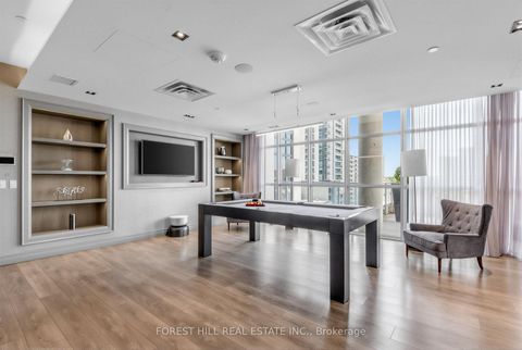 Photo 31 at 326 - 501 St Clair Avenue W, Casa Loma, Toronto