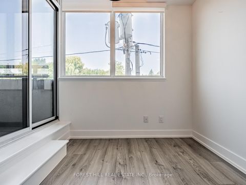Photo 11 at 205 - 170 Chiltern Hill Road, Cedarvale, Toronto