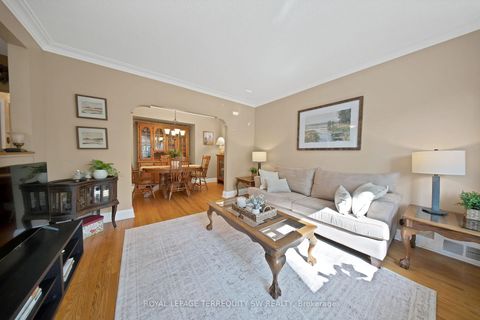 Photo 9 at 100 Harding Boulevard, Cliffside, Toronto