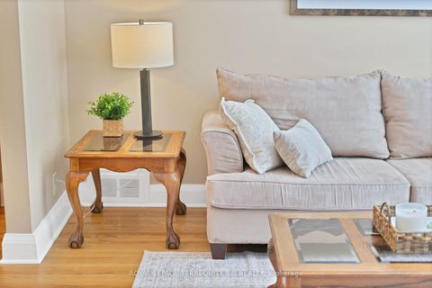 Photo 10 at 100 Harding Boulevard, Cliffside, Toronto
