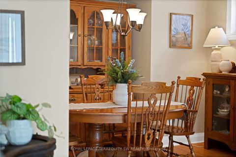 Photo 18 at 100 Harding Boulevard, Cliffside, Toronto