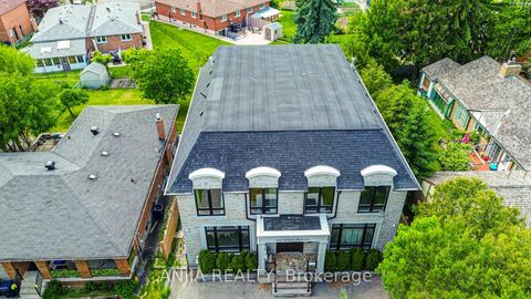 Photo 7 at 2652 Victoria Park Avenue, Pleasant View, Toronto