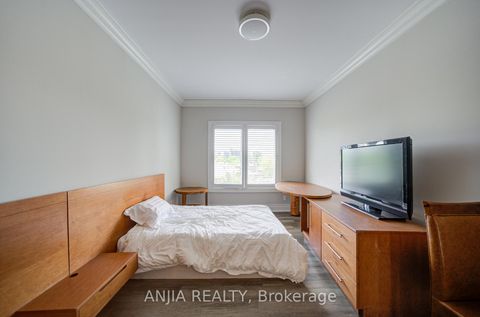 Photo 36 at 2652 Victoria Park Avenue, Pleasant View, Toronto