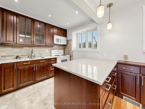Photo 1 at 141 - 25 Collinsgrove Road, West Hill, Toronto