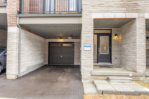 Photo 3 at 15 Gunton Street, Bayview Northeast, Aurora