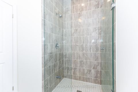 Photo 33 at 15 Gunton Street, Bayview Northeast, Aurora
