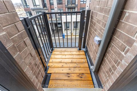 Photo 36 at 15 Gunton Street, Bayview Northeast, Aurora