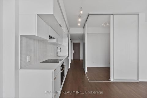Photo 11 at 1906 - 185 Roehampton Avenue, Mount Pleasant West, Toronto