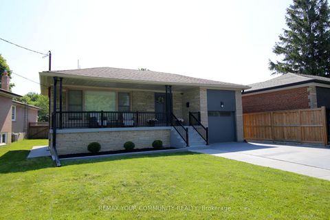 Photo 2 at 215 Honiton Street, Bathurst Manor, Toronto