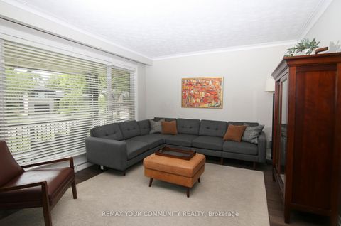 Photo 7 at 215 Honiton Street, Bathurst Manor, Toronto