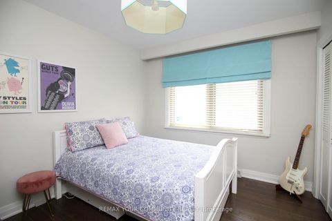 Photo 17 at 215 Honiton Street, Bathurst Manor, Toronto