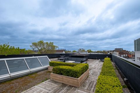 Photo 33 at 1 Roof Garden Lane, Junction, Toronto