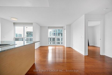 Photo 4 at 4105 - 763 Bay Street, Bay Street Corridor, Toronto
