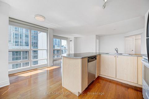 Photo 9 at 4105 - 763 Bay Street, Bay Street Corridor, Toronto