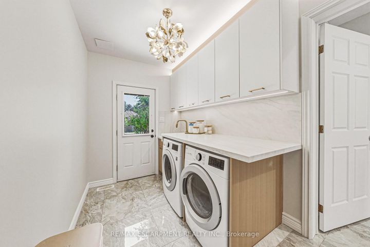 Photo 19 at 399 Golf Links Road, Ancaster, Hamilton