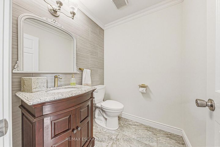 Photo 21 at 399 Golf Links Road, Ancaster, Hamilton
