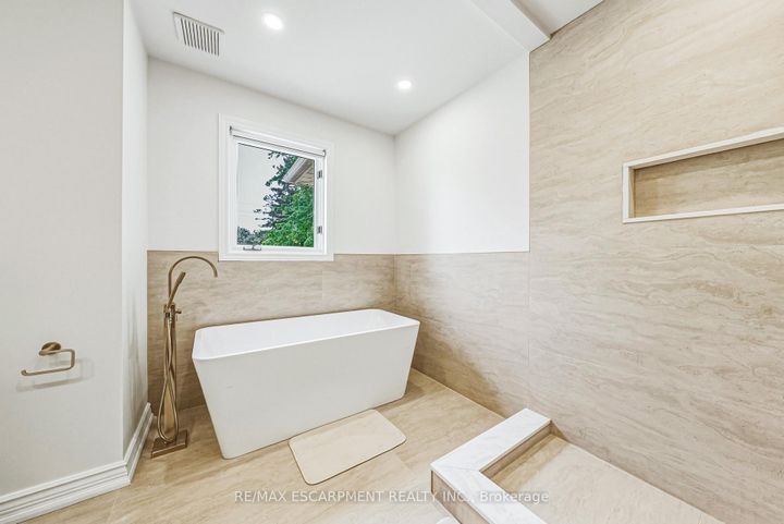 Photo 34 at 399 Golf Links Road, Ancaster, Hamilton