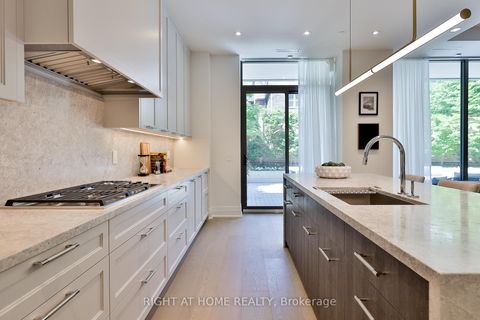Photo 11 at Garden Home 1 - 10 Prince Arthur Avenue, Annex, Toronto