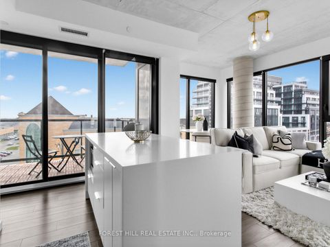 Photo 3 at 519 - 7 Smith Crescent, Queensway, Toronto