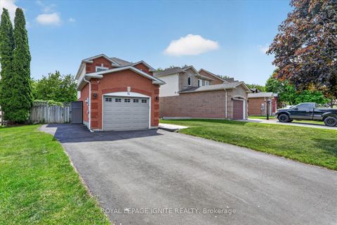 Photo 3 at 14 Elephant Hill Drive, Bowmanville, Clarington