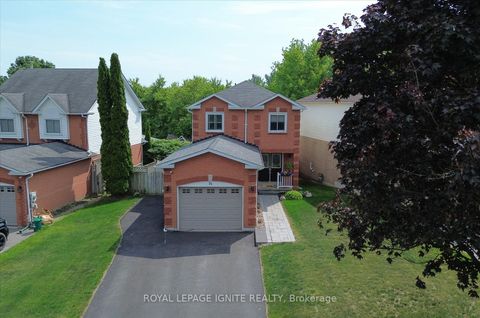 Photo 4 at 14 Elephant Hill Drive, Bowmanville, Clarington
