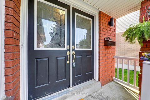 Photo 8 at 14 Elephant Hill Drive, Bowmanville, Clarington
