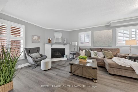 Photo 11 at 14 Elephant Hill Drive, Bowmanville, Clarington
