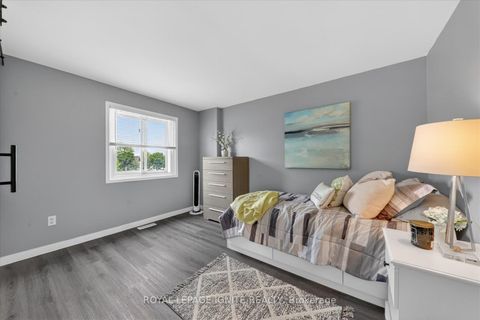 Photo 31 at 14 Elephant Hill Drive, Bowmanville, Clarington