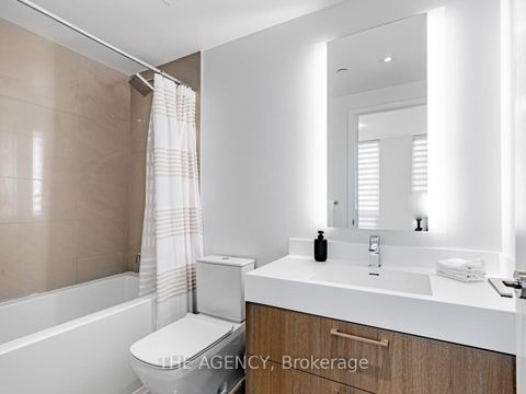 Photo 12 at 711 - 1 Yorkville Avenue, Annex, Toronto