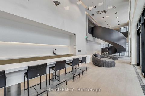 Photo 18 at 711 - 1 Yorkville Avenue, Annex, Toronto