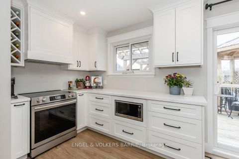 Photo 5 at 68 Ottaway Avenue, Wellington, Barrie