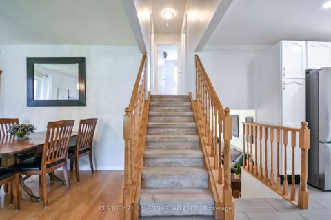 Photo 15 at 24 Pae Drive, Painswick North, Barrie