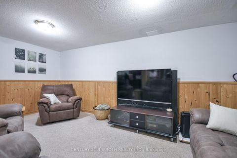 Photo 27 at 24 Pae Drive, Painswick North, Barrie