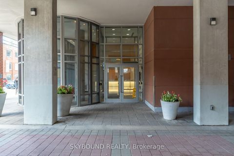 Photo 2 at 802 - 255 Richmond Street E, Moss Park, Toronto
