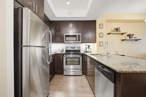 Photo 7 at 922 - 15 James Finlay Way, CFB, Toronto