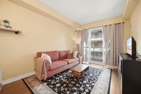 Photo 13 at 922 - 15 James Finlay Way, CFB, Toronto