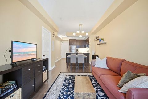 Photo 16 at 922 - 15 James Finlay Way, CFB, Toronto