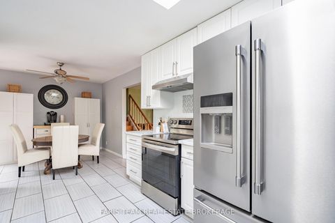 Photo 3 at 82 Bayview Drive, Allandale Heights, Barrie