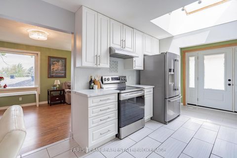 Photo 6 at 82 Bayview Drive, Allandale Heights, Barrie
