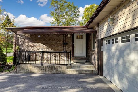 Photo 2 at 323 Waratah Avenue, Leslie Valley, Newmarket